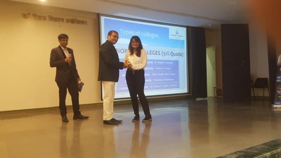 Andheri students Felicitated at... - Sharpwell F.E Tutorials