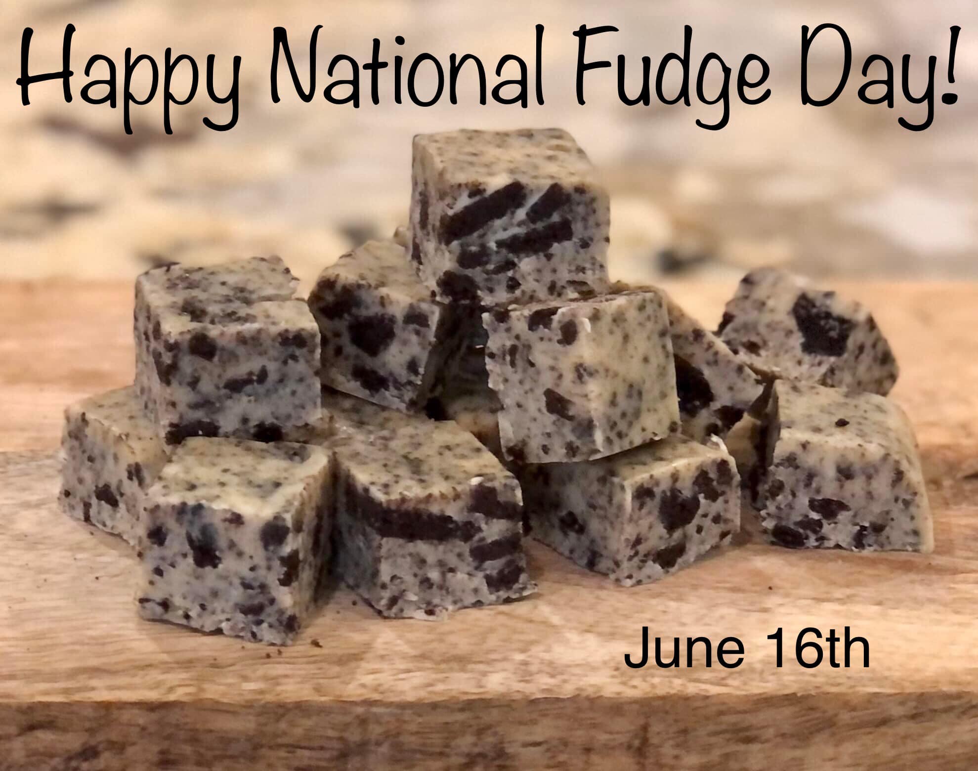 de•lish - WHAT’S YOUR FAVORITE FUDGE!??🤤🤤 I have a few... | Facebook