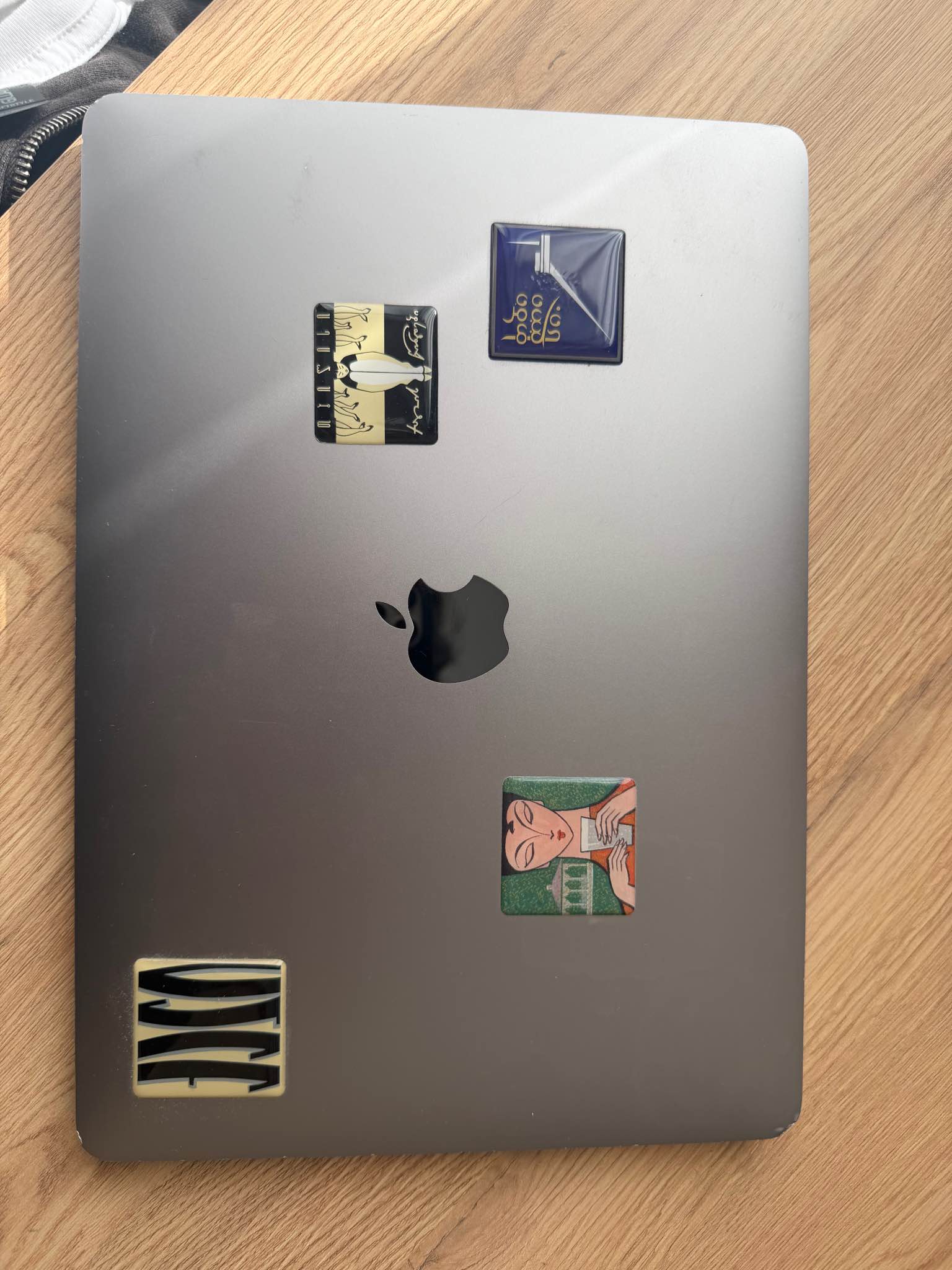 MacBook Pro 2020 13-inch M1 Memory 8GB 1500₾