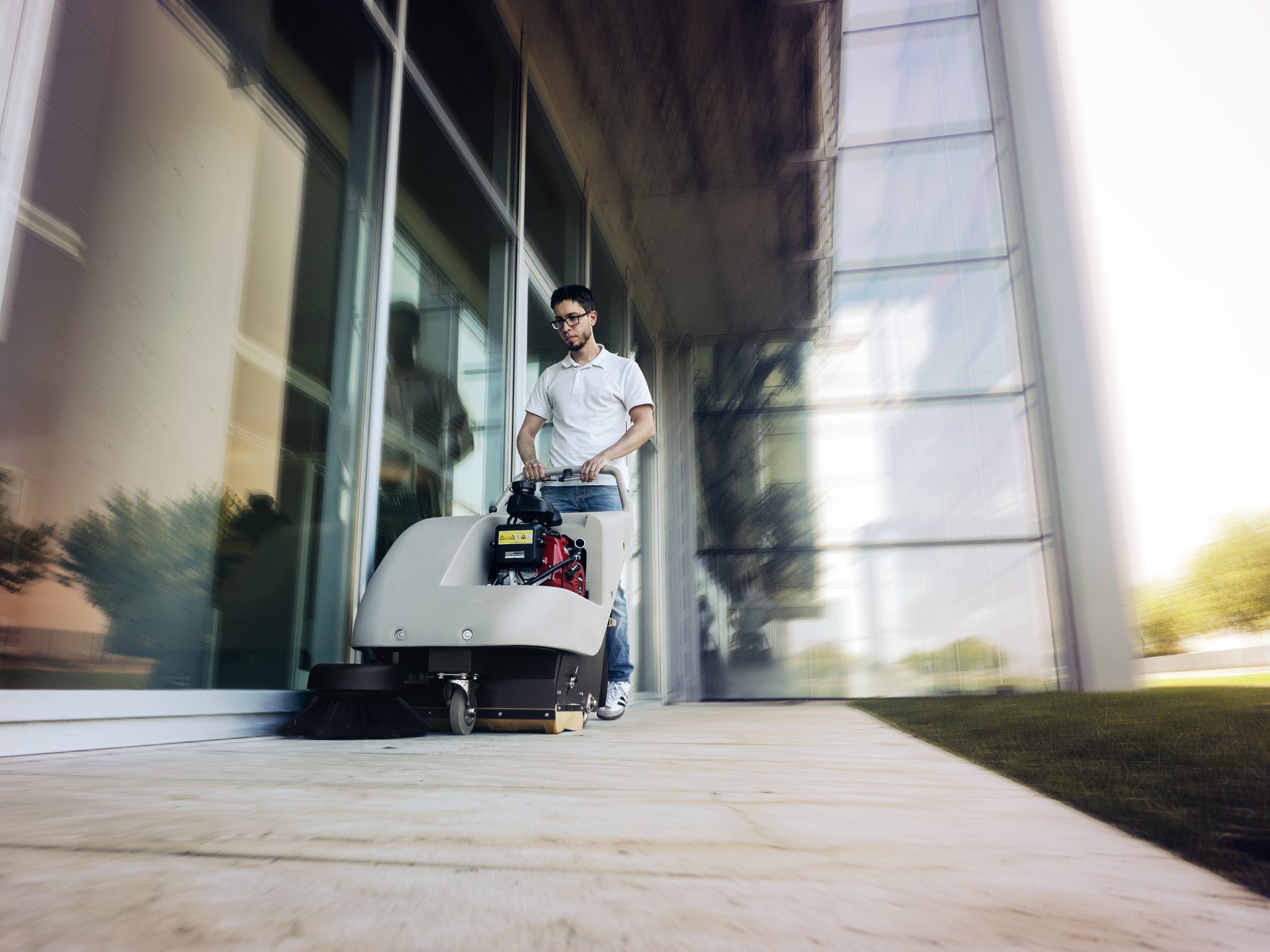 Comac Spa - Le spazzatrici Comac sono uno strumento fondamentale per ...