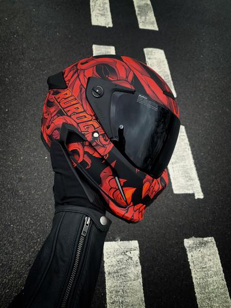 When the visor goes down, it's time to turn up! #ElDiablo #Atlas