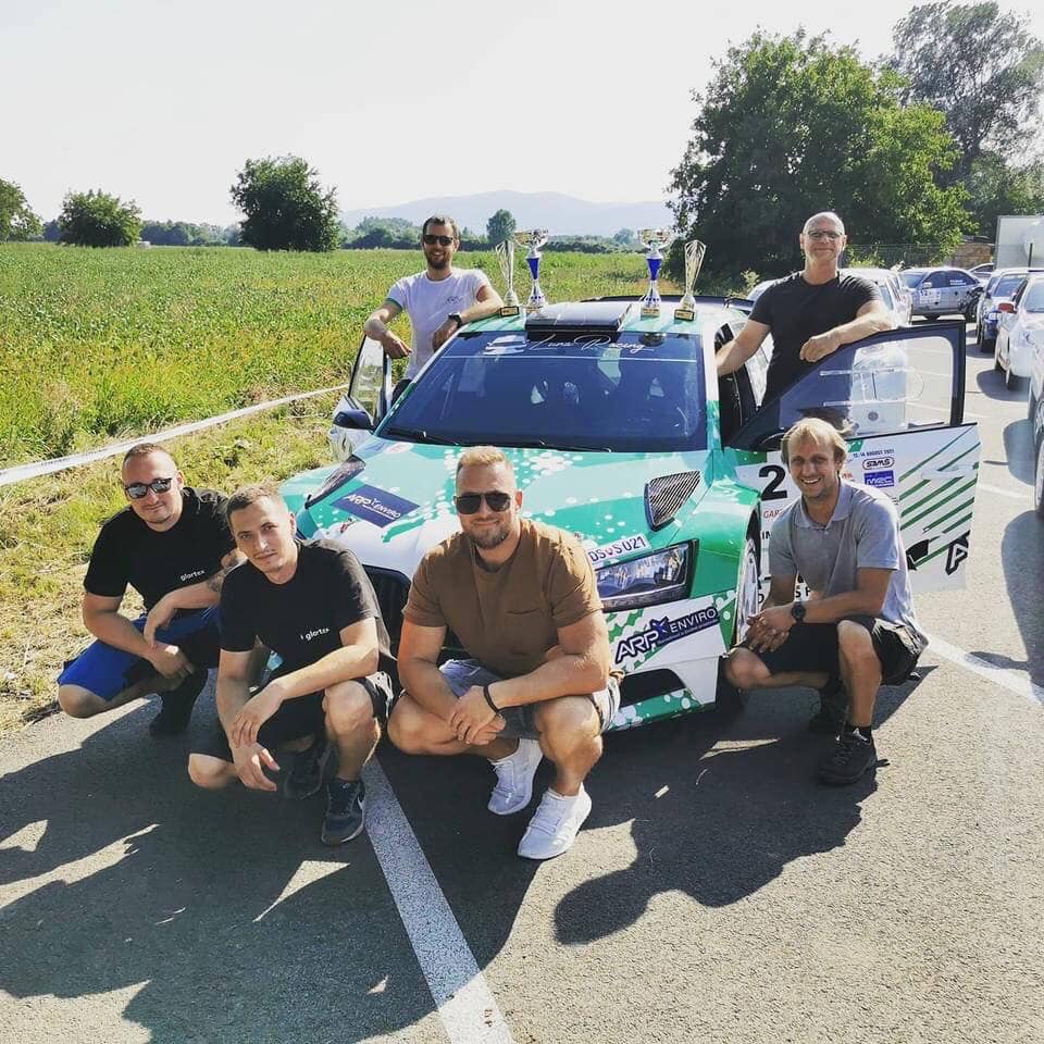 LUNA racing