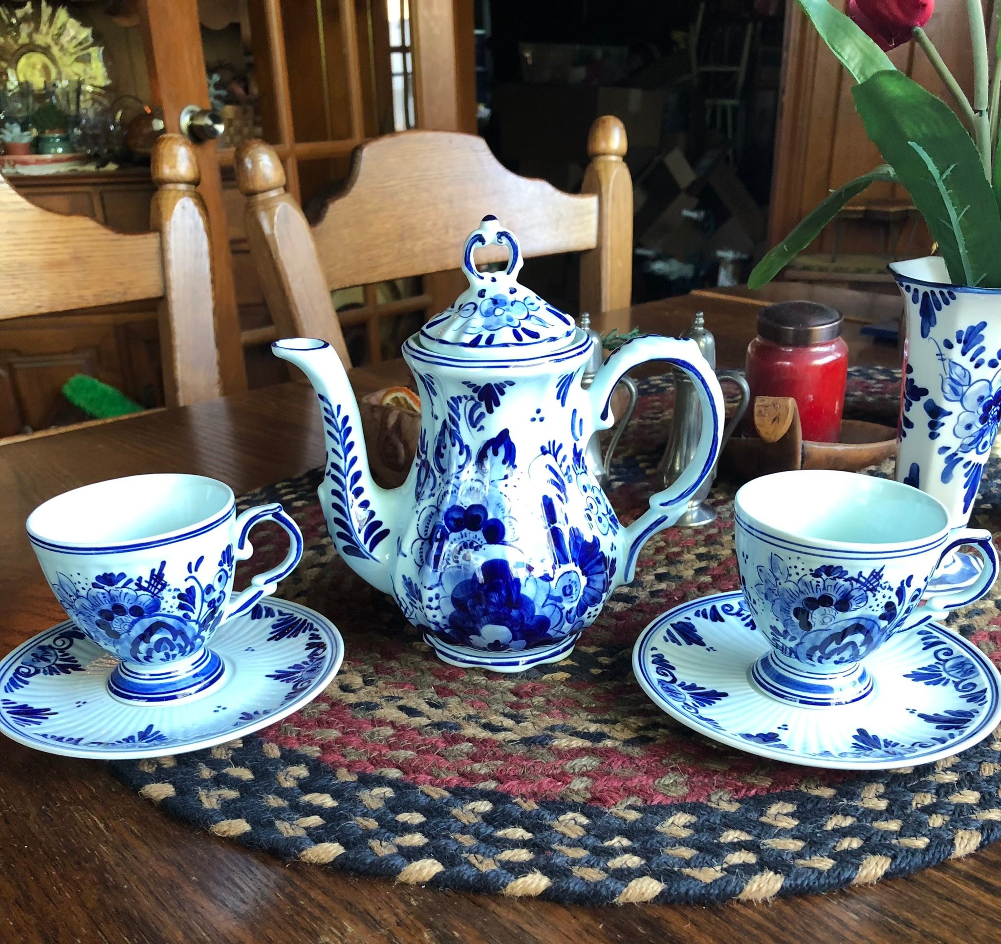 Delft Blau Tea Set and Speculaas Cookies