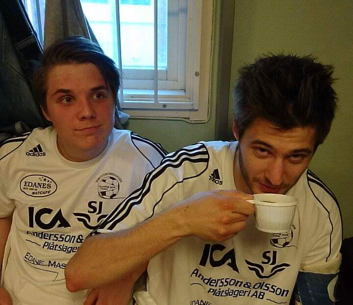 IF - Tre poäng i hemmapremiären efter mål av Simon Röhr och Pontus ...