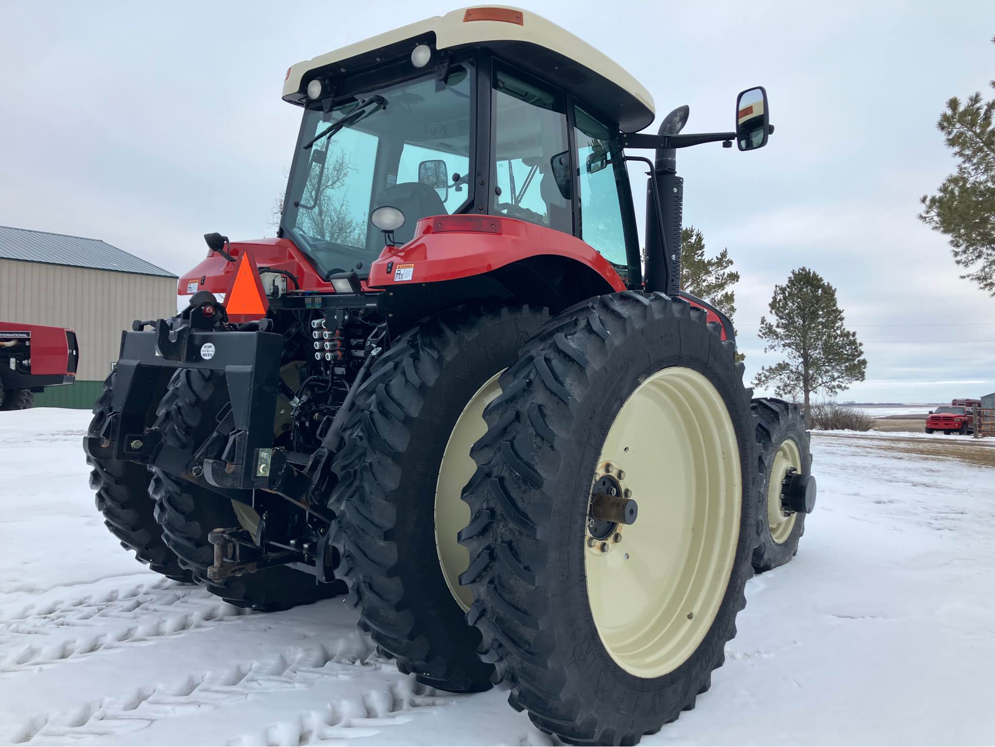 2014 Versatile 220 MFWD VERY LOW HOURS - Commercial Vehicles - Kief ...