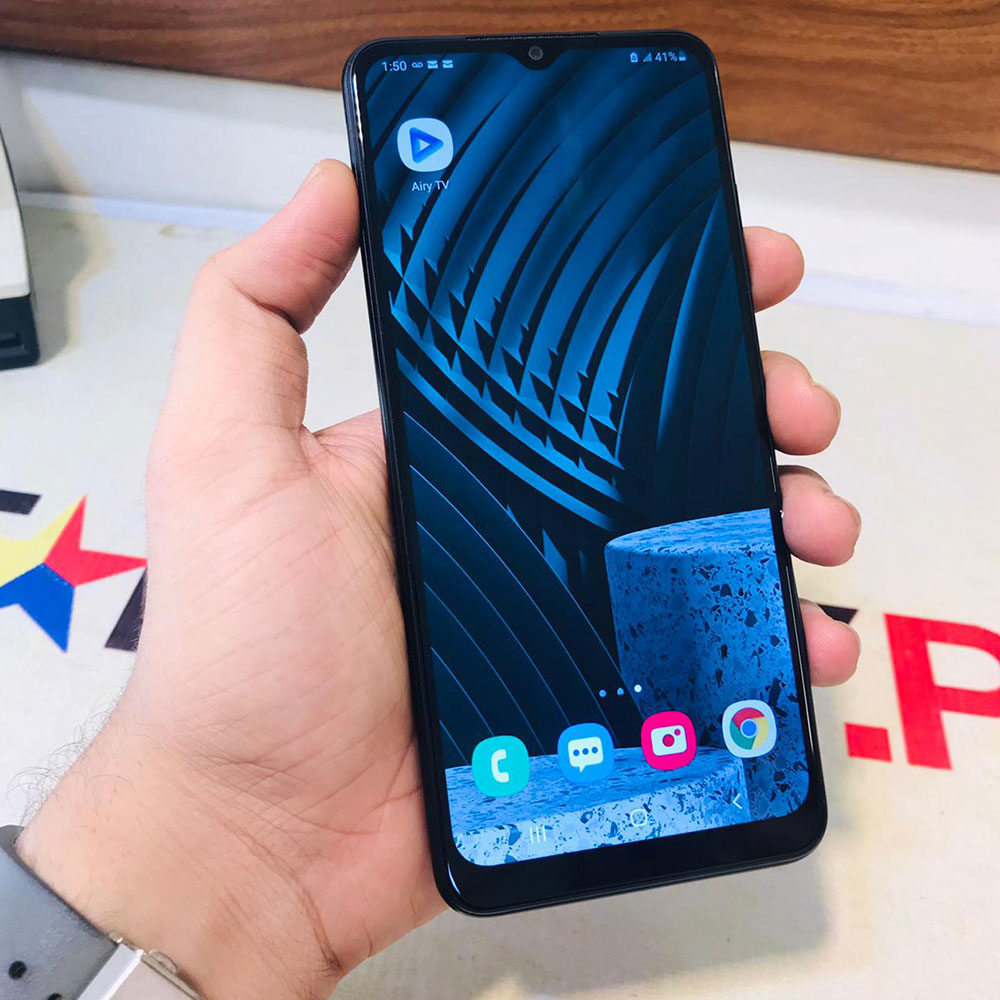 Samsung Galaxy Docomo A30 | 64GB Storage | 4GB RAM | Exynos 7904 