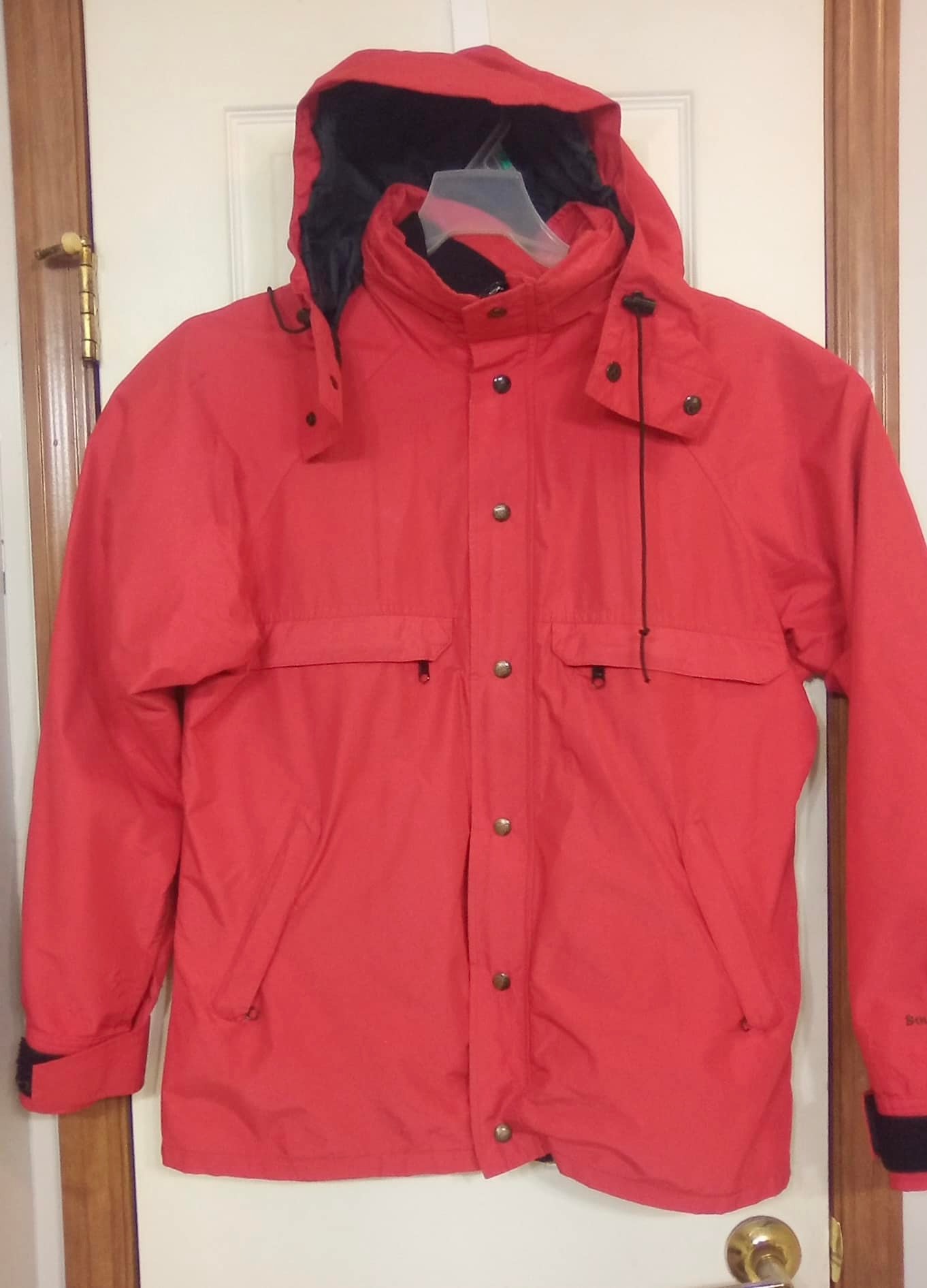 Cool-Dry Backpack Frame Review for Heavy Sweaters