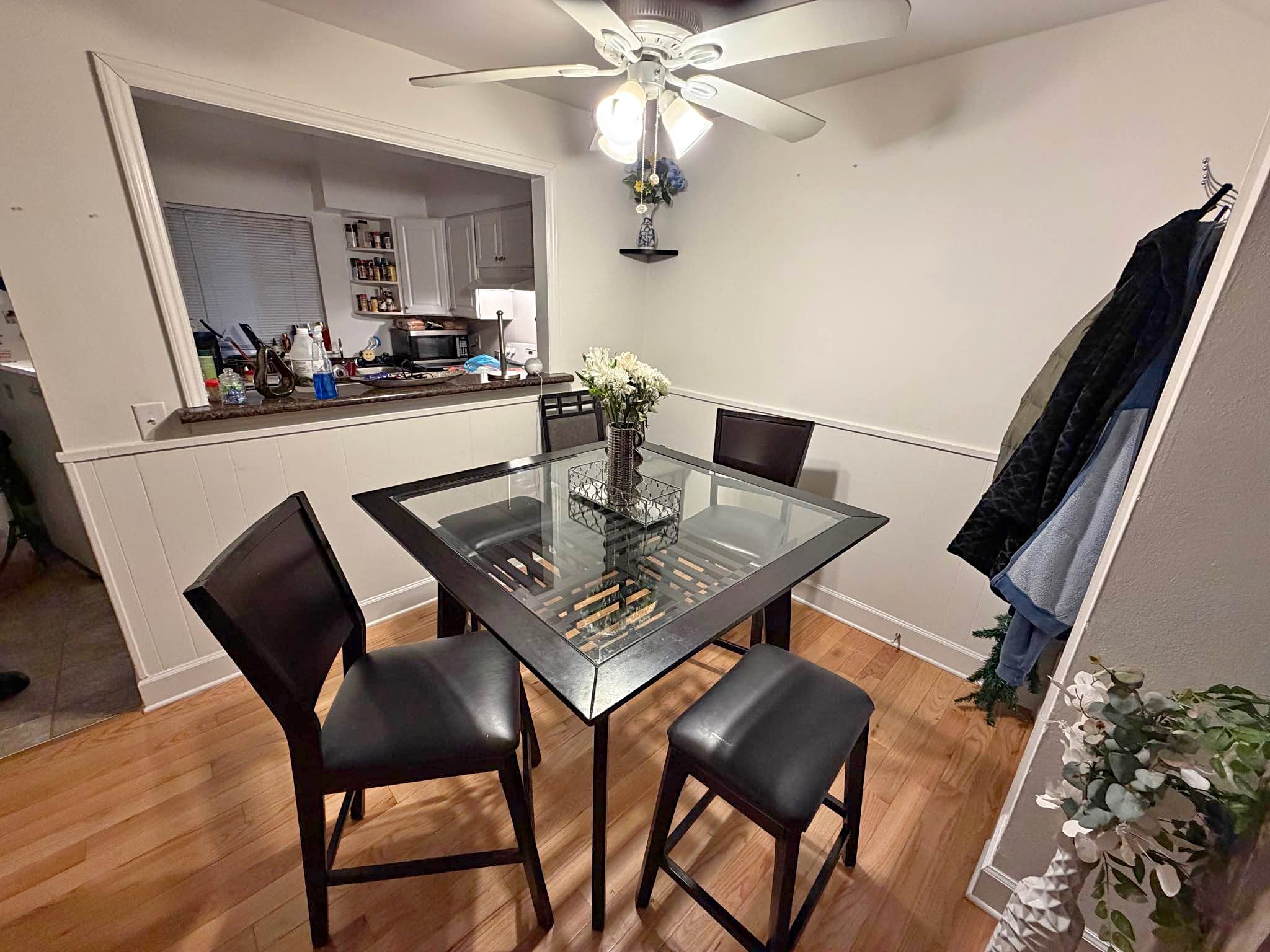 Kitchen Table w/ 4 Chairs - Dining Tables - Raleigh, North Carolina ...
