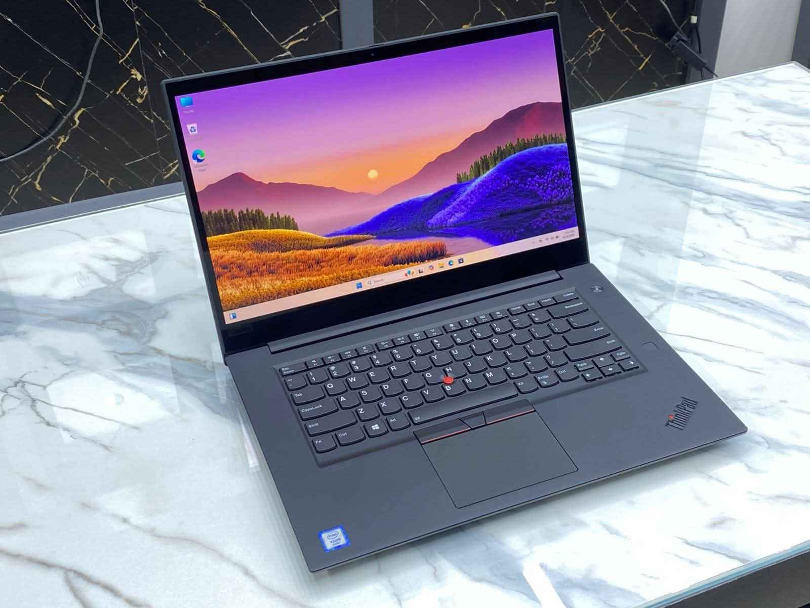Lenovo Thinkpad P1 Gen 2( Workstation)Xeon E-2276M/16GB/512/4GB 