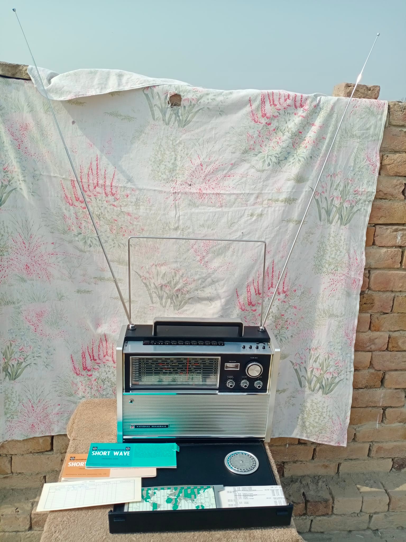 What is the value of a 1966 National Panasonic RF 5000 radio?