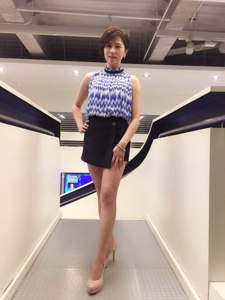 新聞美女主播記者俱樂部 三立新聞台美女主播：許貴雅.https //www.facebook / E4 B8... Facebook