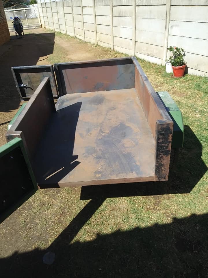 Monster Trailer And 4x4... - Monster Trailer And 4x4 World