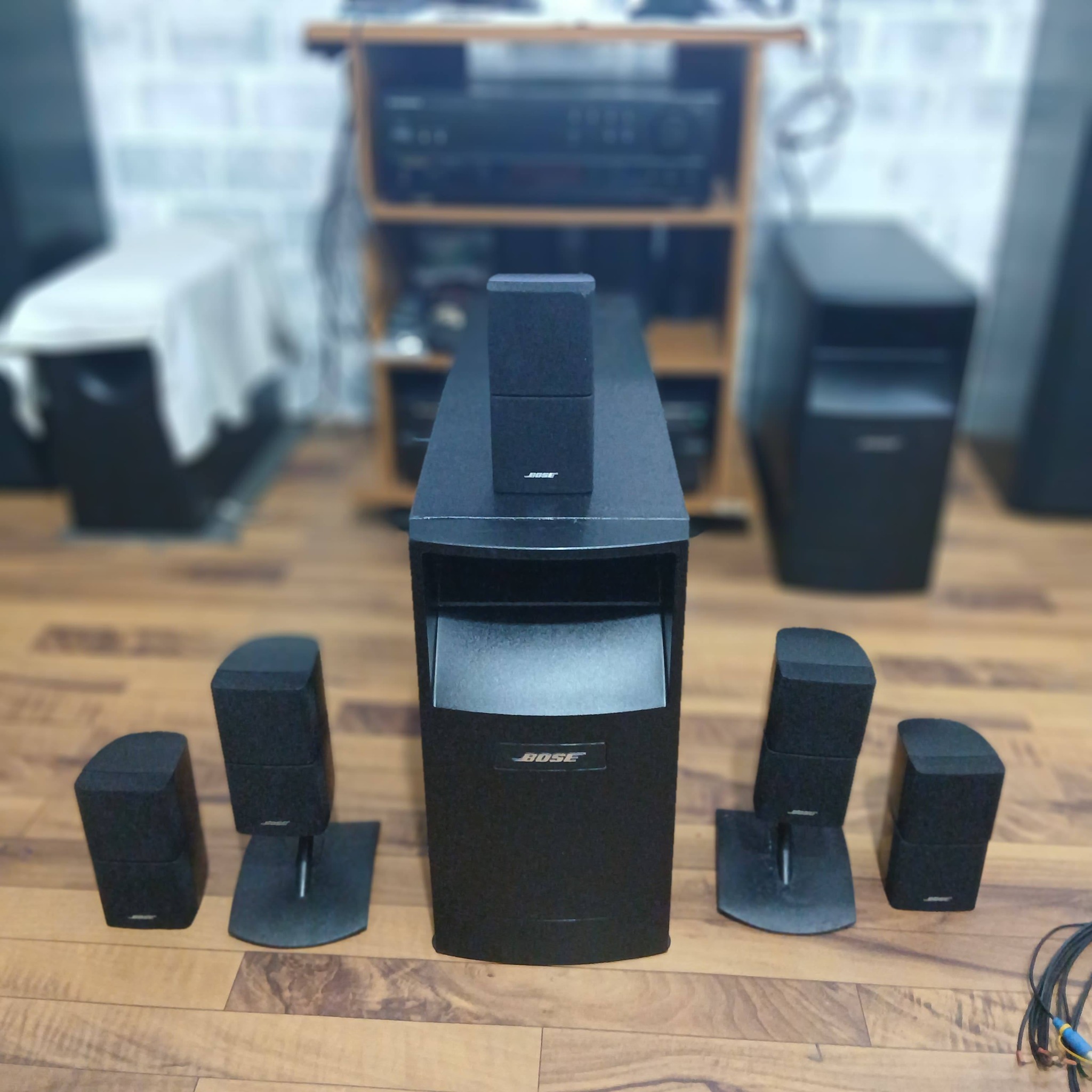 Bose Acoustimass 15 Series iii with stand