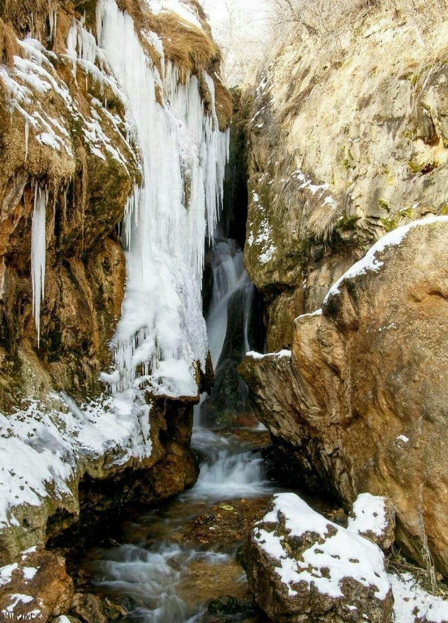 🏞قاب زمستانی آبشار گل... - Tabrizlinks - تبریز ویکی لینکلر | Facebook