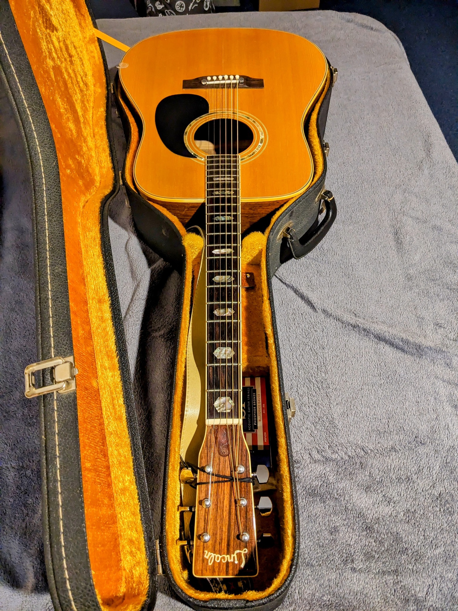 What is known about Lincoln 697 guitars, a Martin D41 copy?