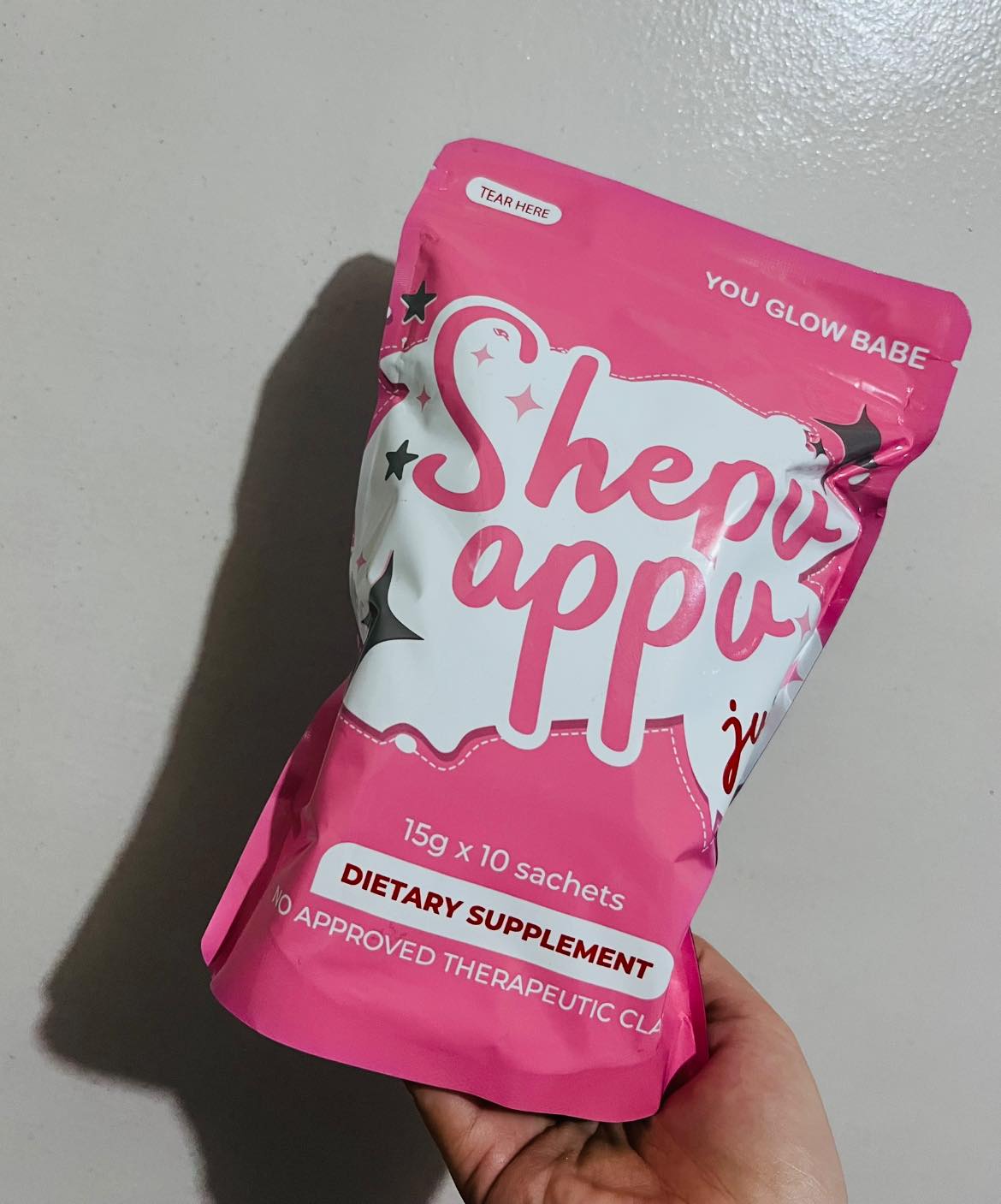 bakit bawal ang glutathione sa may thyroid Good day! Just wanted to ask about this drink ⬇️⬇️⬇️ -Pwede po kaya ito hyperthyroid? Ingredients: L-Carnitine, Glutathione, Garcinia Cambogia Fruit Extract, Sodium Ascorbate, and Stevia **umiinom po kasi ako dati Glutathione Topical Cream for Vitamin-C bathing bar CHOOSE OPTION:Three Bottles - (90 capsules)