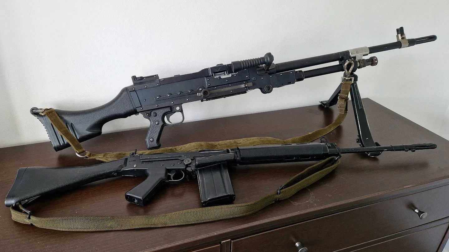 L&P - 2 British Cold War Firearm icons. The L1A1 Self Loading Rifle ...