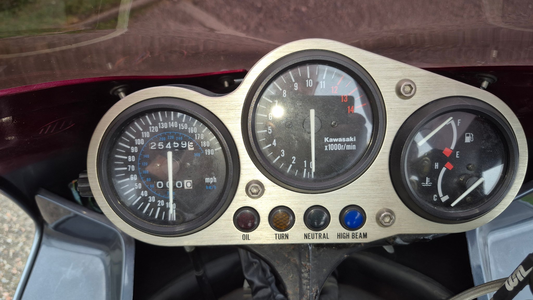 N　Ｍ Kawasaki bike for sale with new Michelin tires