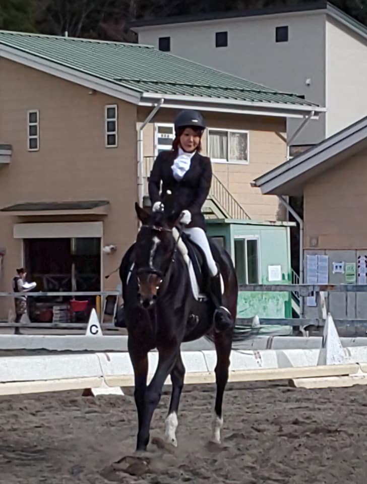 町田乗馬センター かながわゆめ国体記念馬術大会2018 一日目 インターミディエイト １ 優勝 浅沼菜穂美 Facebook