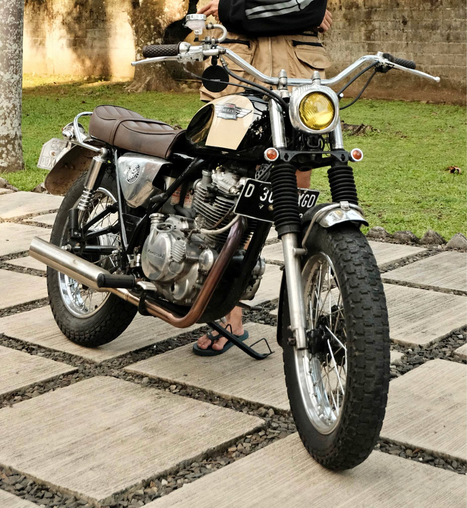 1983 Kawasaki binter merzy kz200