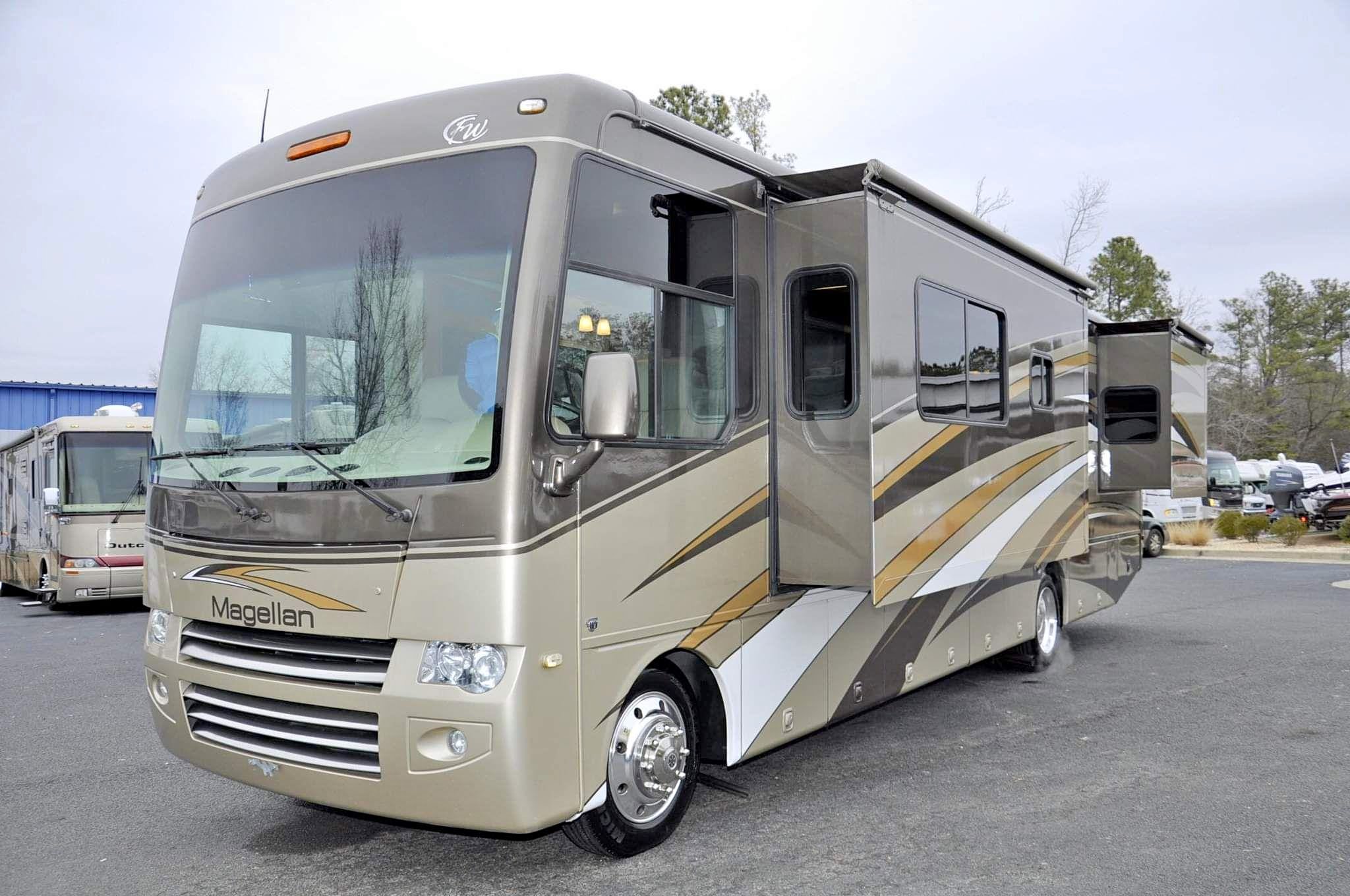 2008 Thor Motor Coach magellan - RVs & Campers - Ellington, Connecticut ...