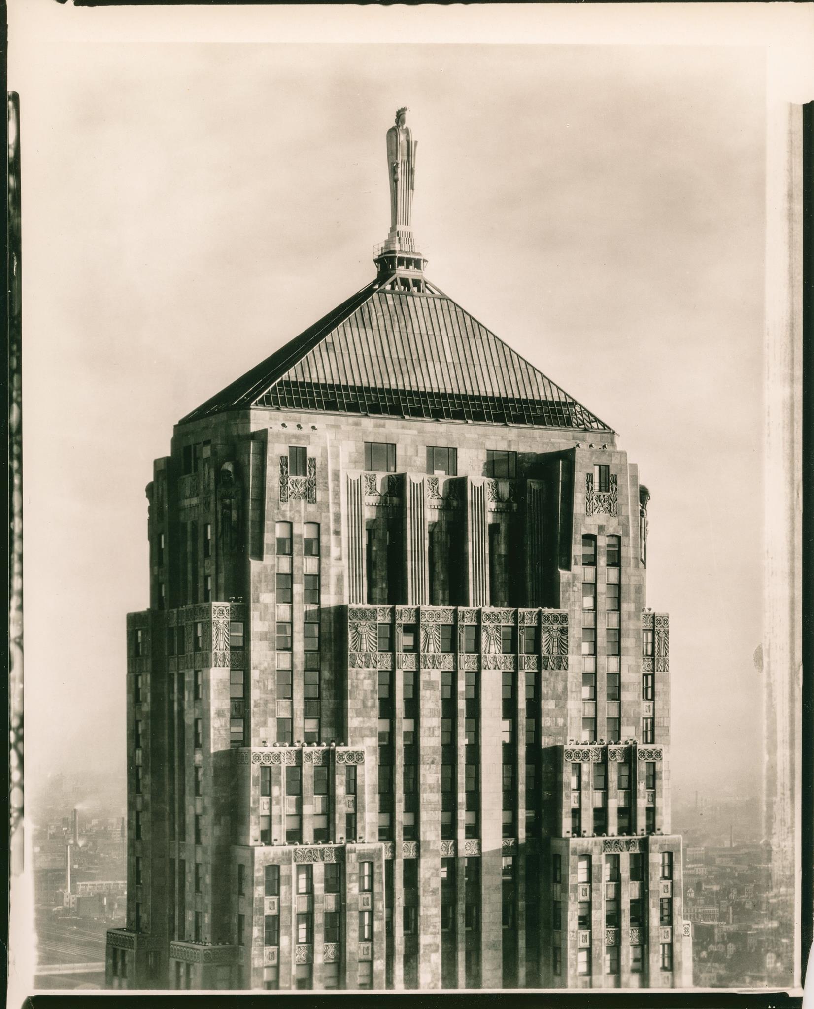 holabird and root's chicago board of trade building (1930) with 31