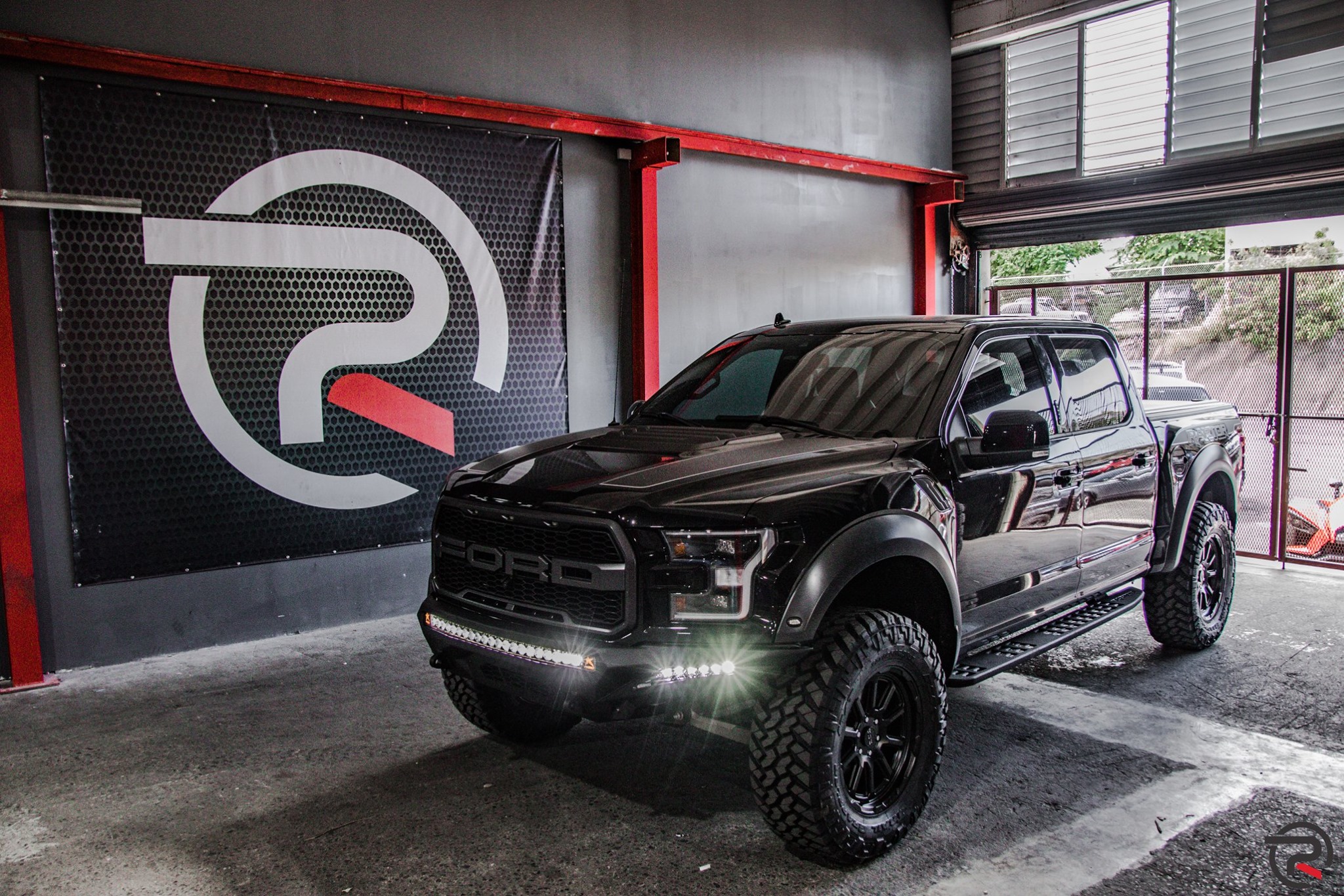 PR Auto Custom - | Ford Raptor |🔥 Black Rhino | Chase...