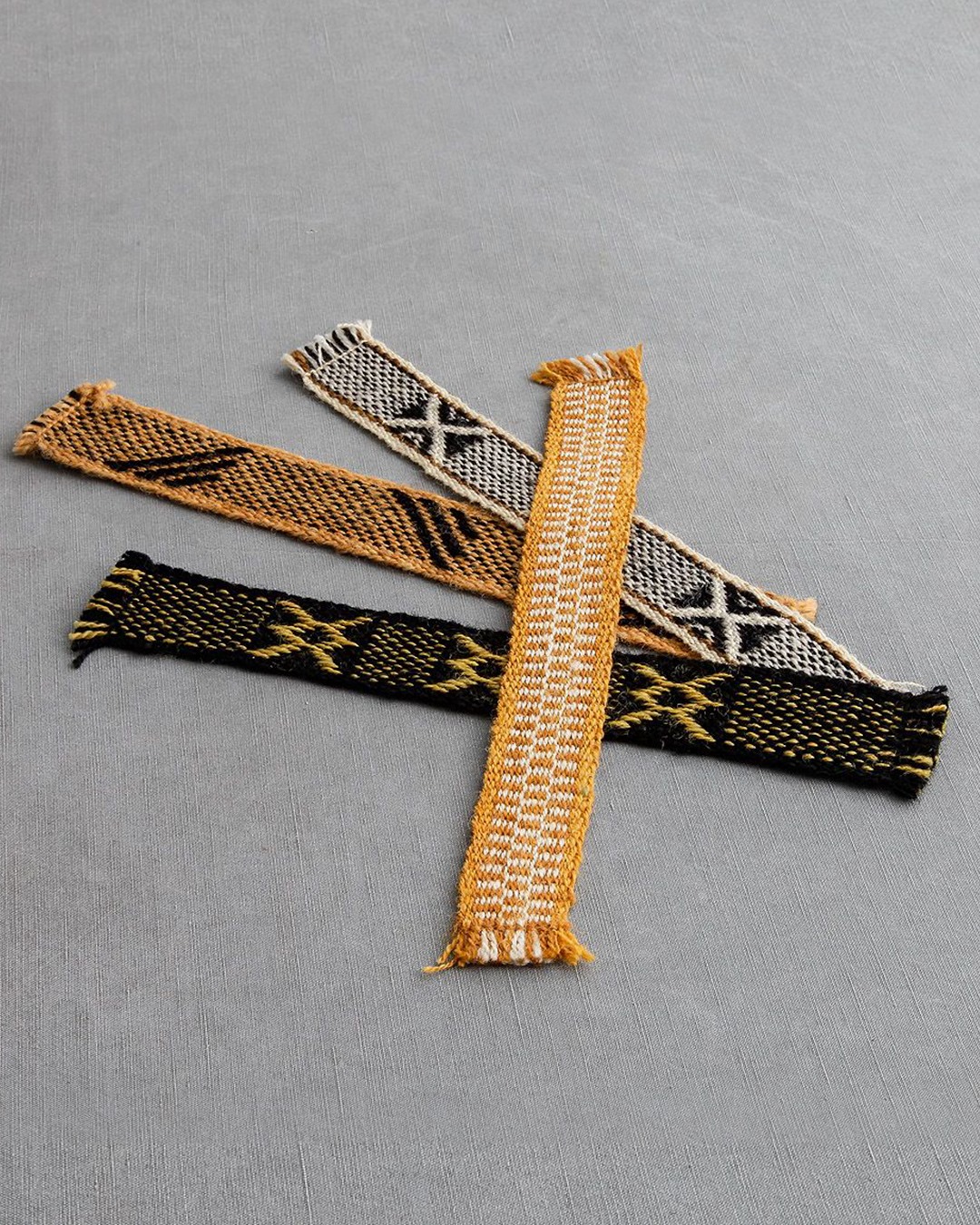 Un marcalibros #Mapuche. Mini textiles... - Tienda Ona Chile | Facebook