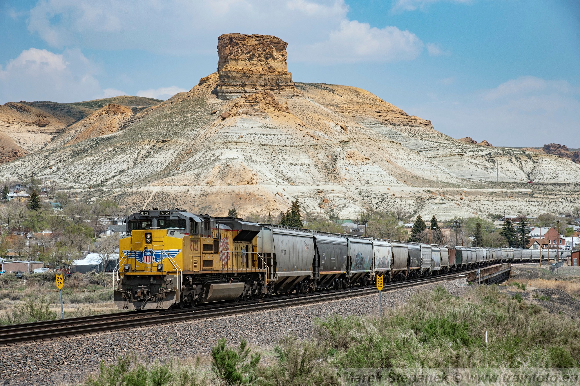 ®️ Locomotive EMD SD70ACe 8732 belonging to the Union Pacific is