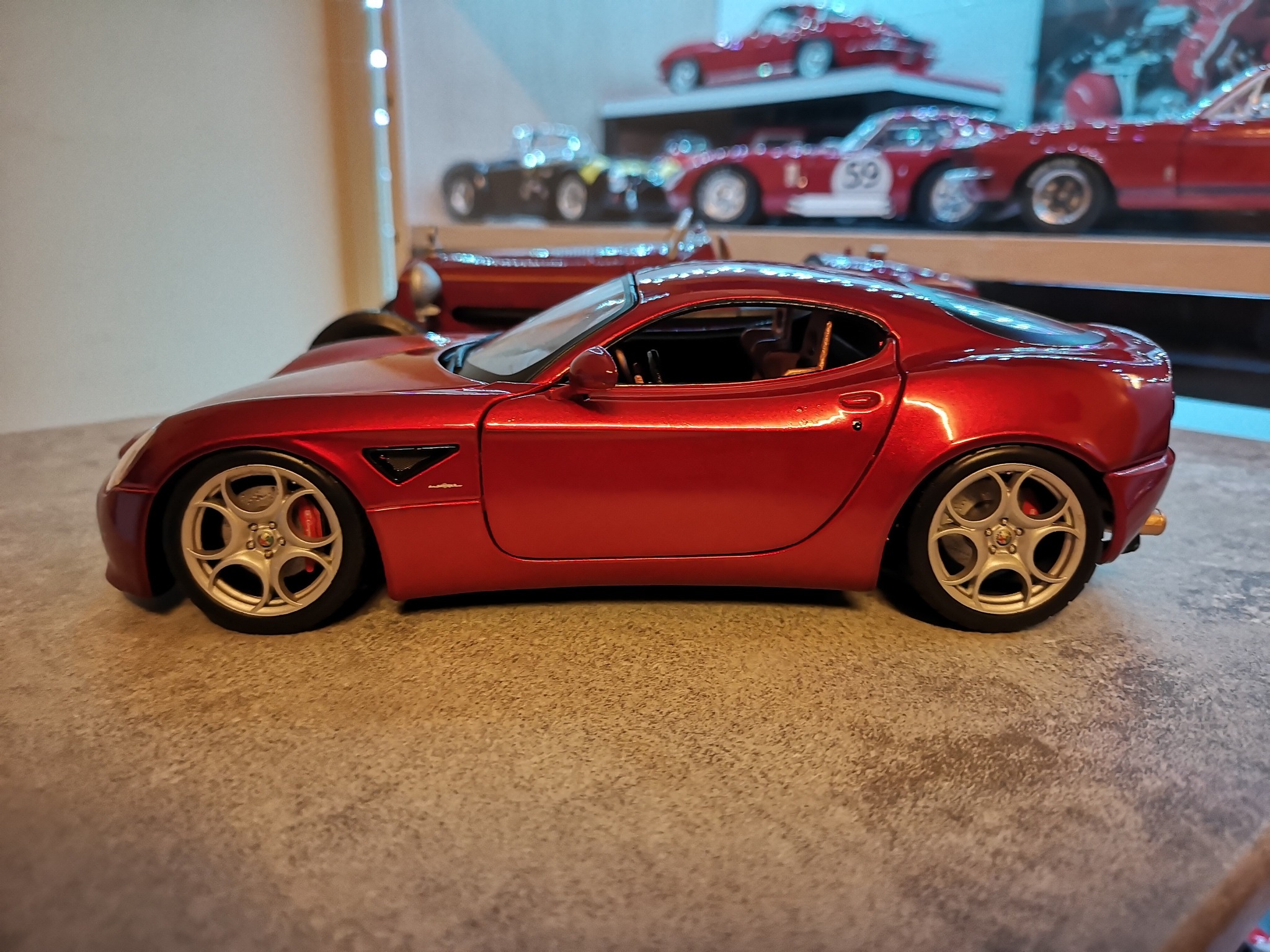 Alfa Romeo 8C Competizione Burago Made in Italy Scala 1:18