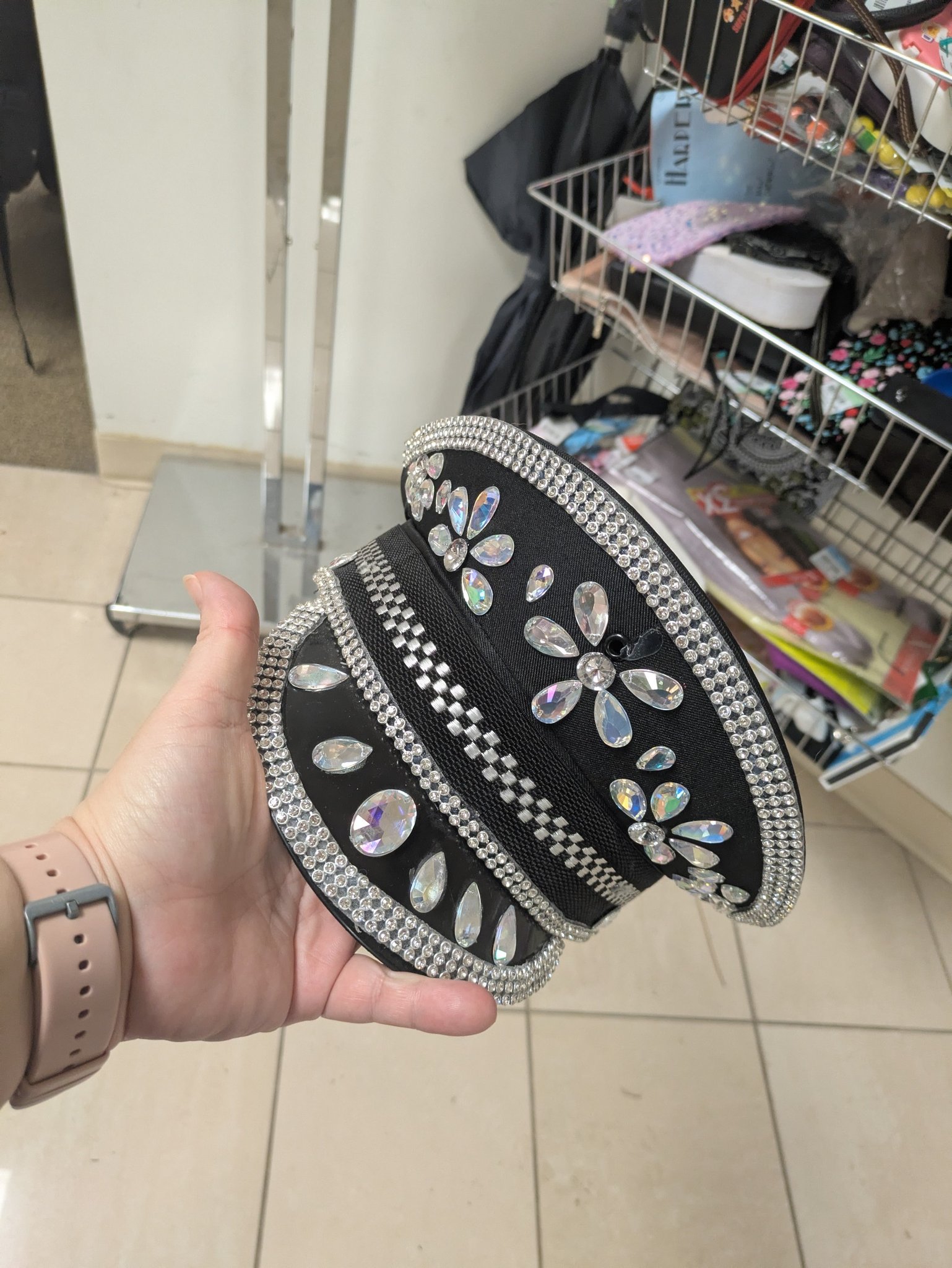 Found at a Goodwill in Athens, Alabama Eiinan 退機 મત 運志即团