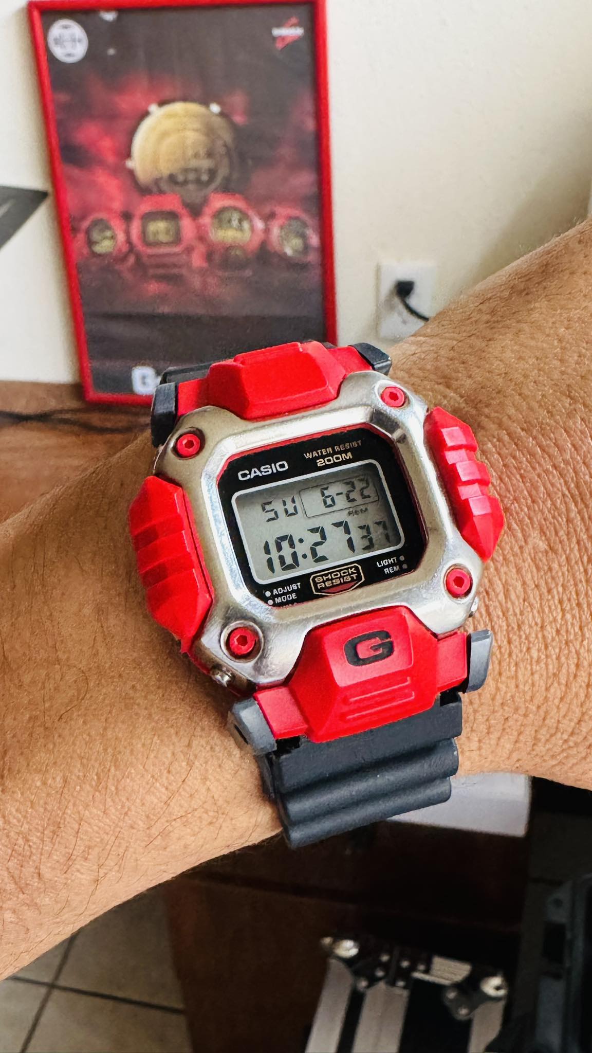G-SHOCK DW-6400C-1V (1994) 初代ガンダムモデル First Gundam model
