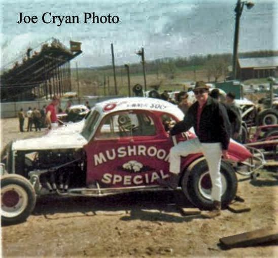 Larry Voss posing with the 6JR... - Nazareth Speedway | Facebook