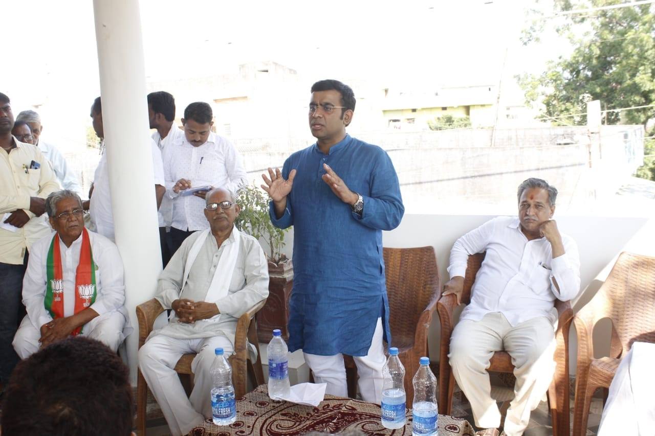 मैं जाति पर राजकारण नहीं,... - Dr. Parinay Rama Ramesh Fuke
