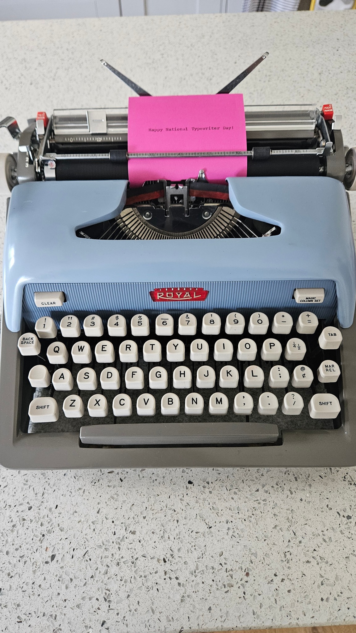 Royal Futura 800 typewriter review