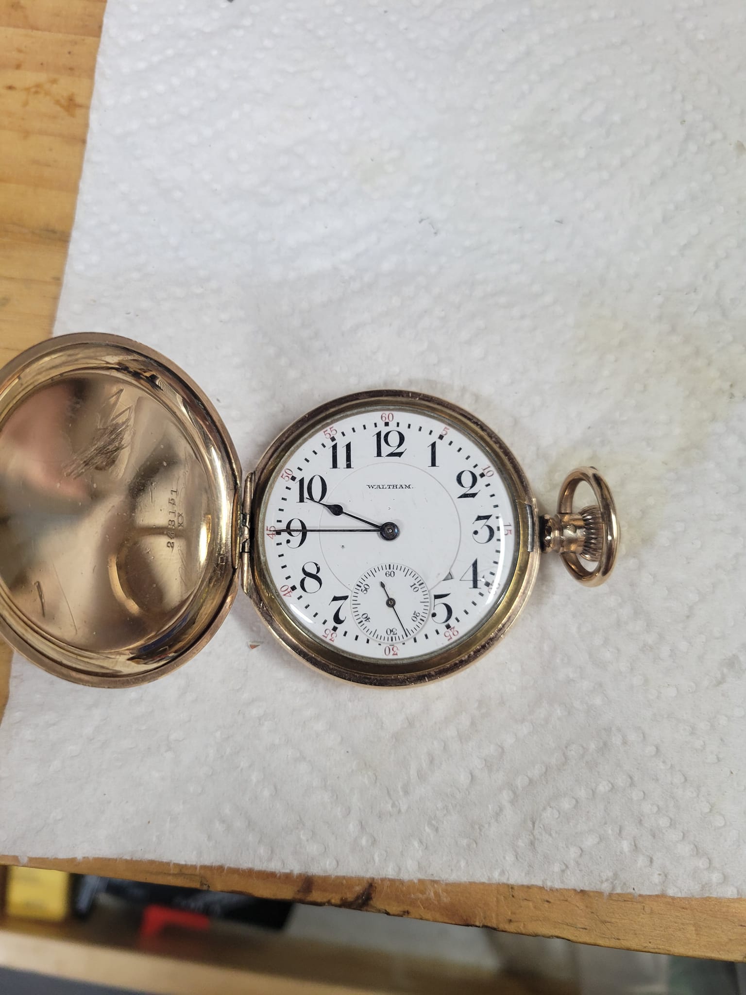 Mouvement De Montre De Poche Ancien Waltham Catégorie X - Pour Pièces Ou Réparation - Roue D'équilibre Endommagée - Vintage Horlogerie