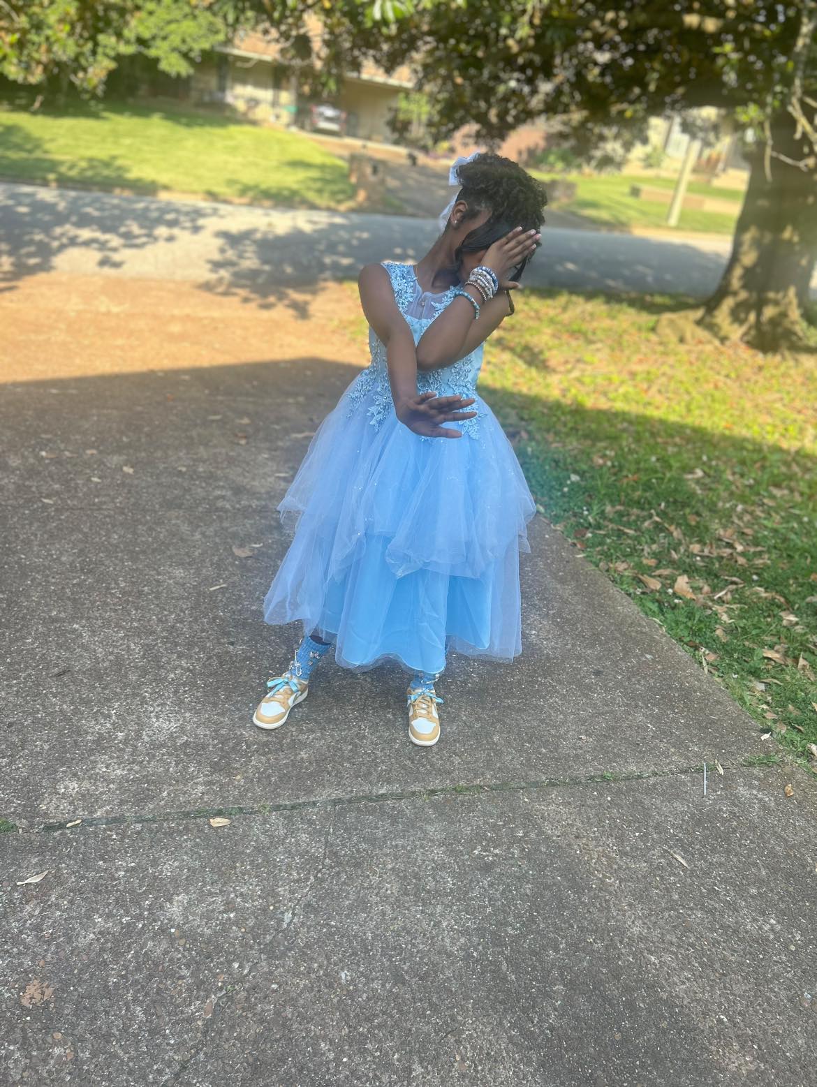 blue sneaker ball dresses Mom and daughter's outfit Jovani 22346 Black Gunmetal upload-20241014 Color:Oxblood Red Lilac Blue Sneaker Ball