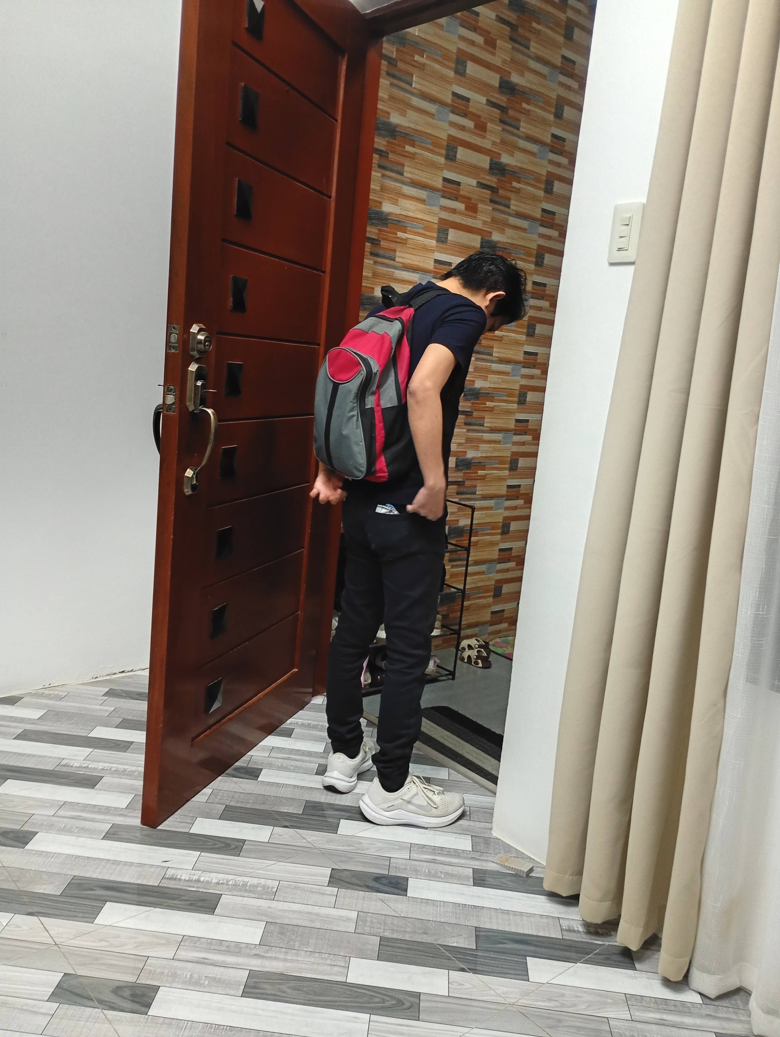 Moneth Rosero Malunay