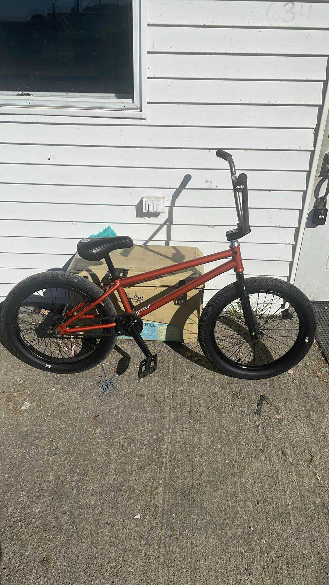 My 21 inch Cult BMX bike build with Shadow components