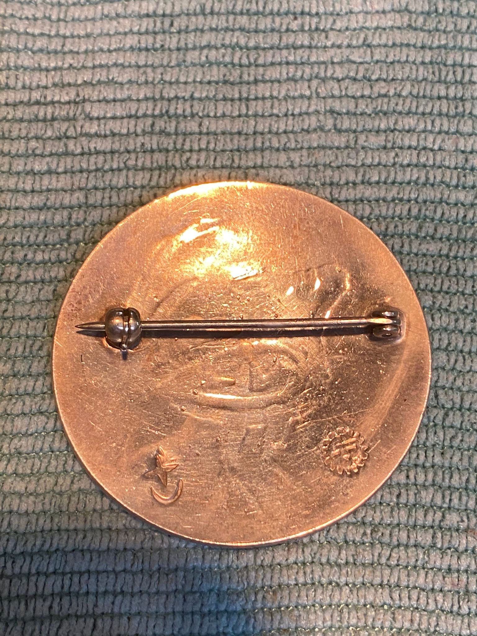 Hopi artist pin value and identification?
