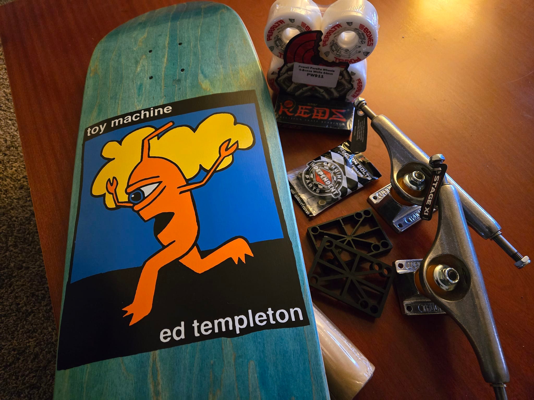スケートボード toy machine independent bones bronson ストリート系スポーツ toy machine independent bones bronson