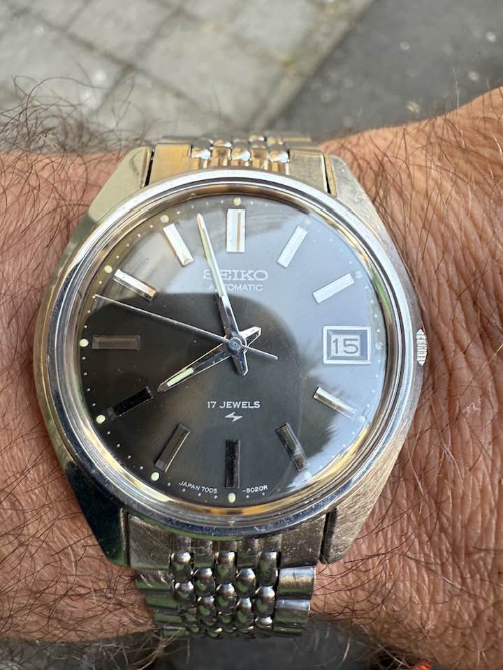 Seiko 7005 8022 ١ ١ Il SIKO TOMATIC 15 বঙাস্স 17JEWELS 17