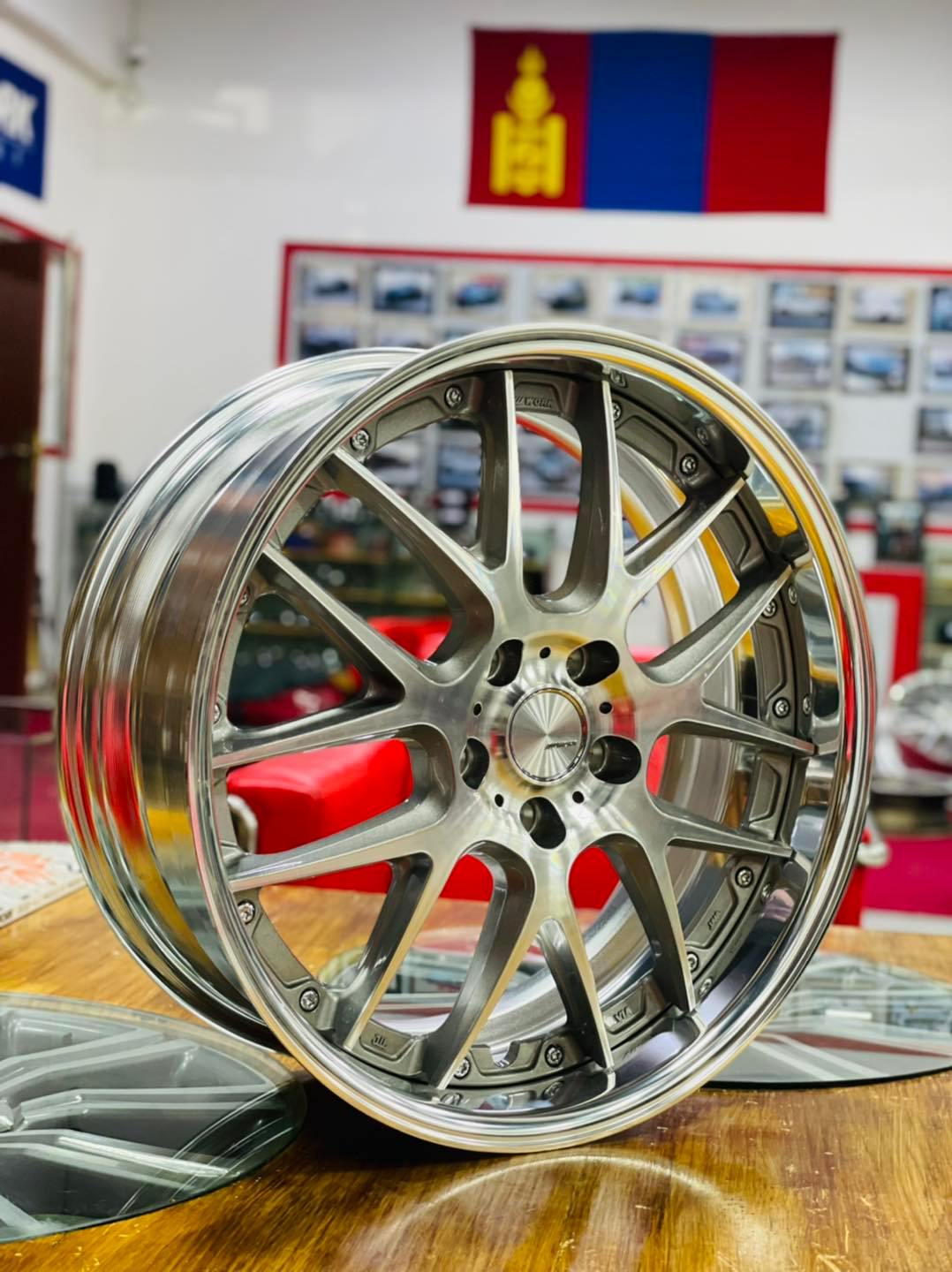WORK Lanvec LM7 🇯🇵🇯🇵🇯🇵 19x8.0j ET +38