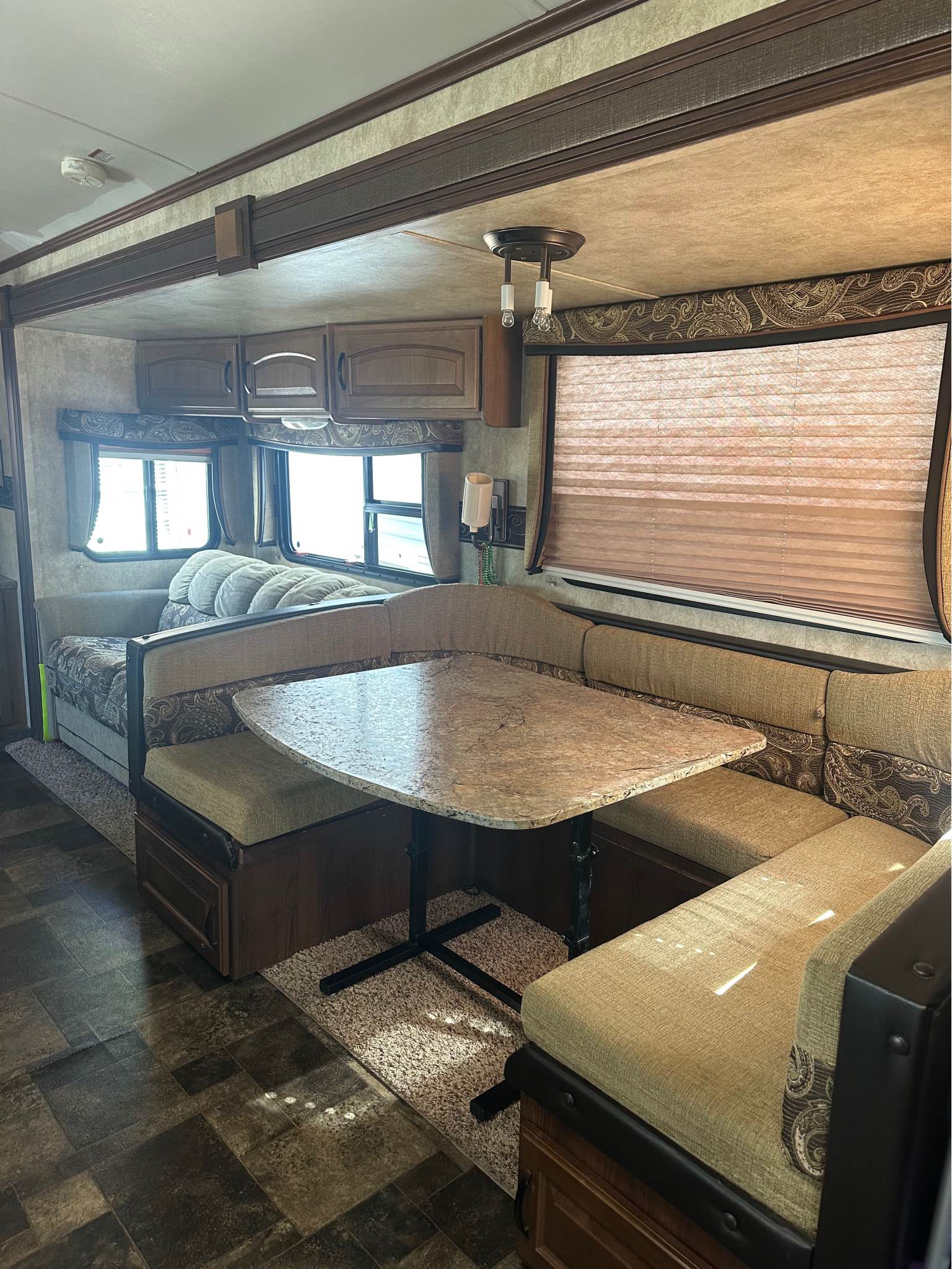 2013 Keystone Outback 298RE Travel Trailer - RVs & Campers - Russell ...