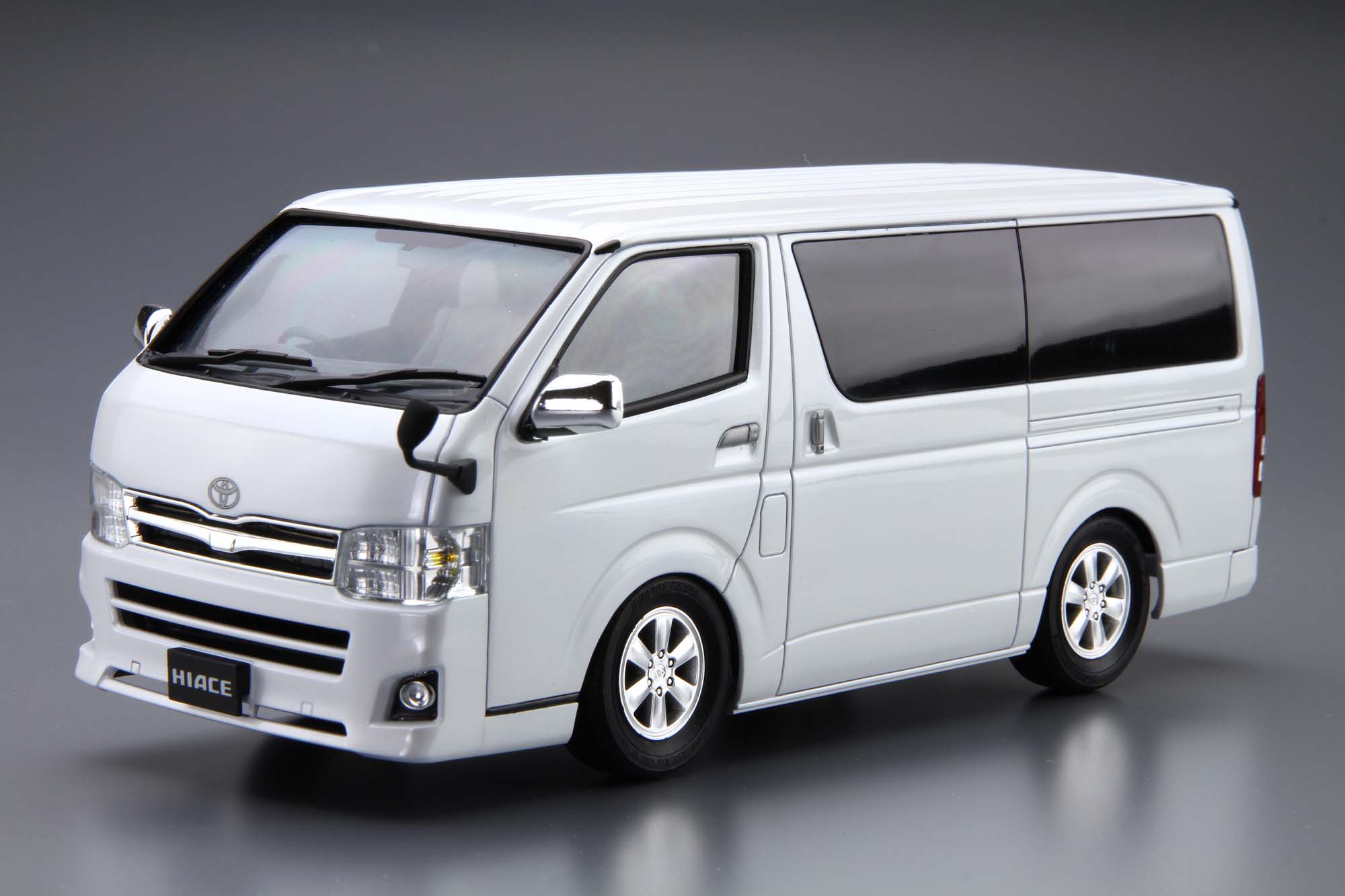 PRE ORDER : OTTO Mobile X CLDC Exclusive 1:18 Toyota Hiace LBWK