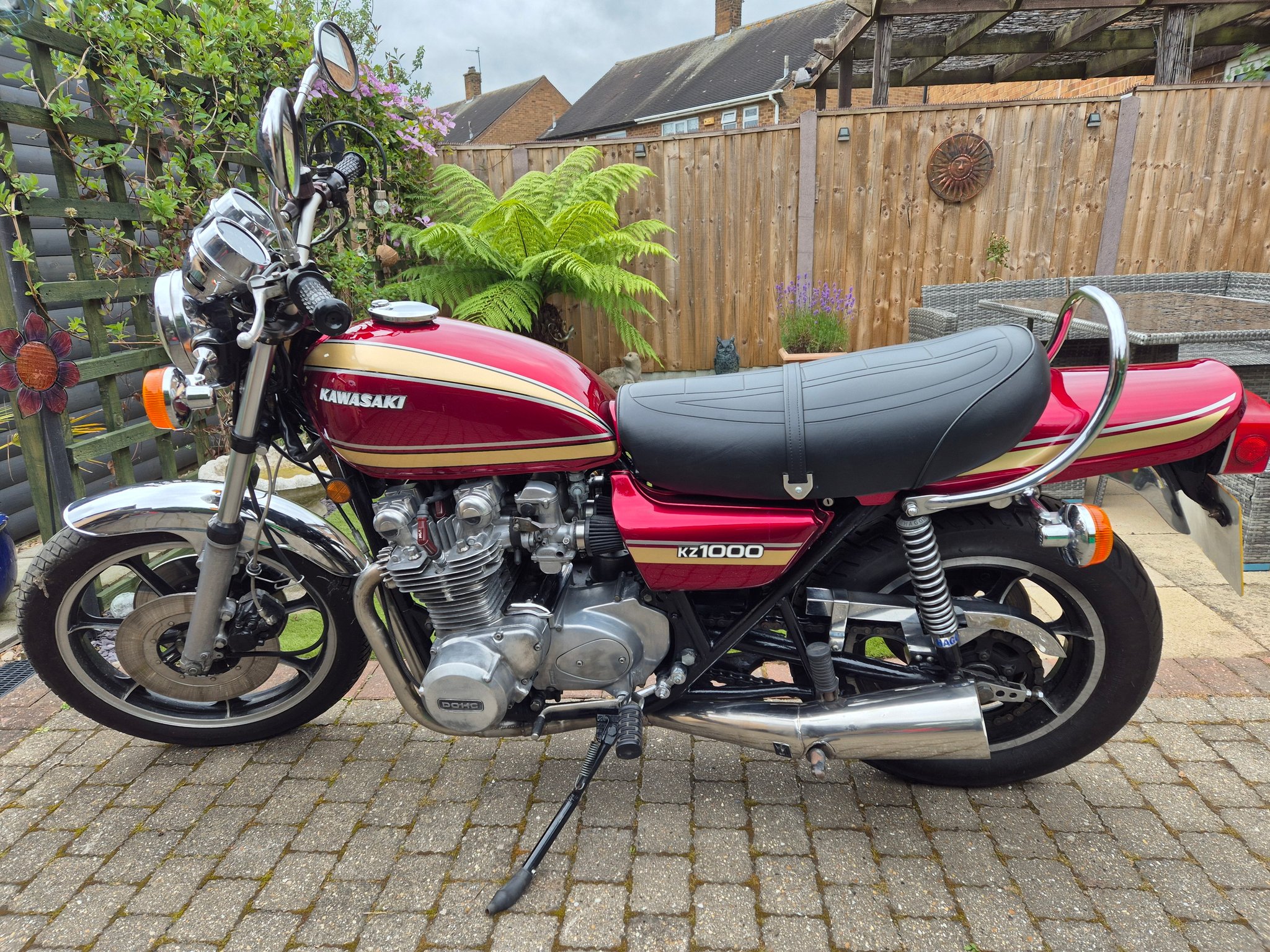 Kawasaki KZ 1000 ZX customization and maintenance