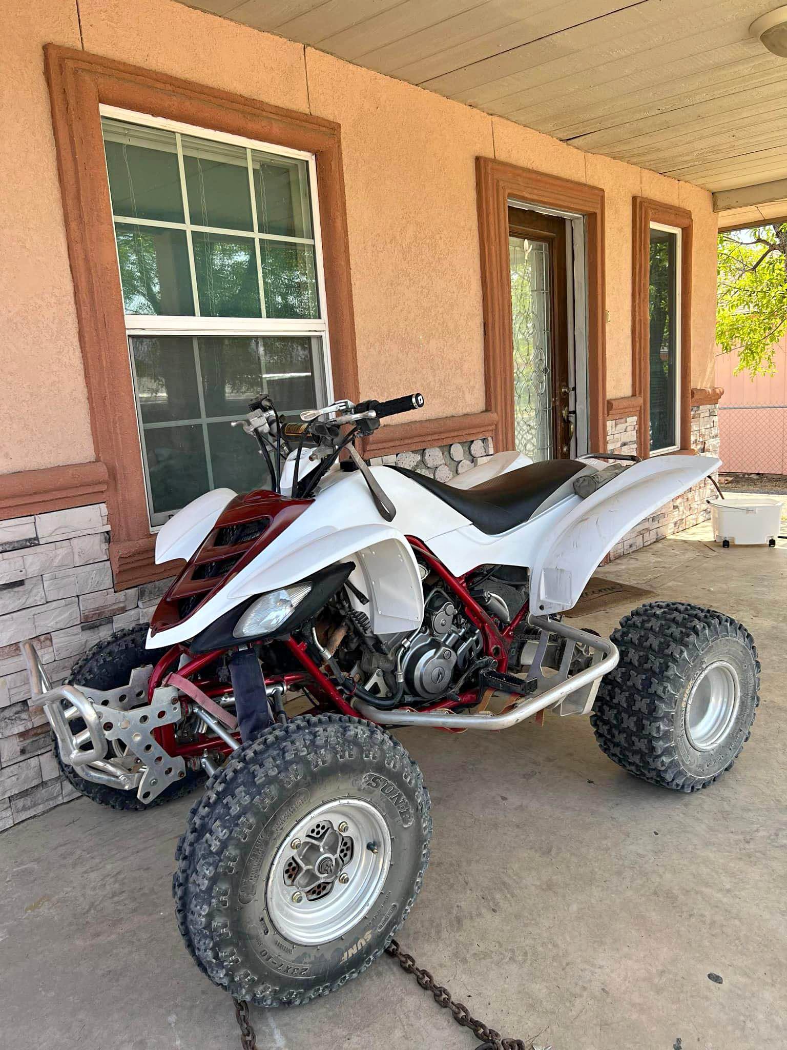 2006 Yamaha raptor