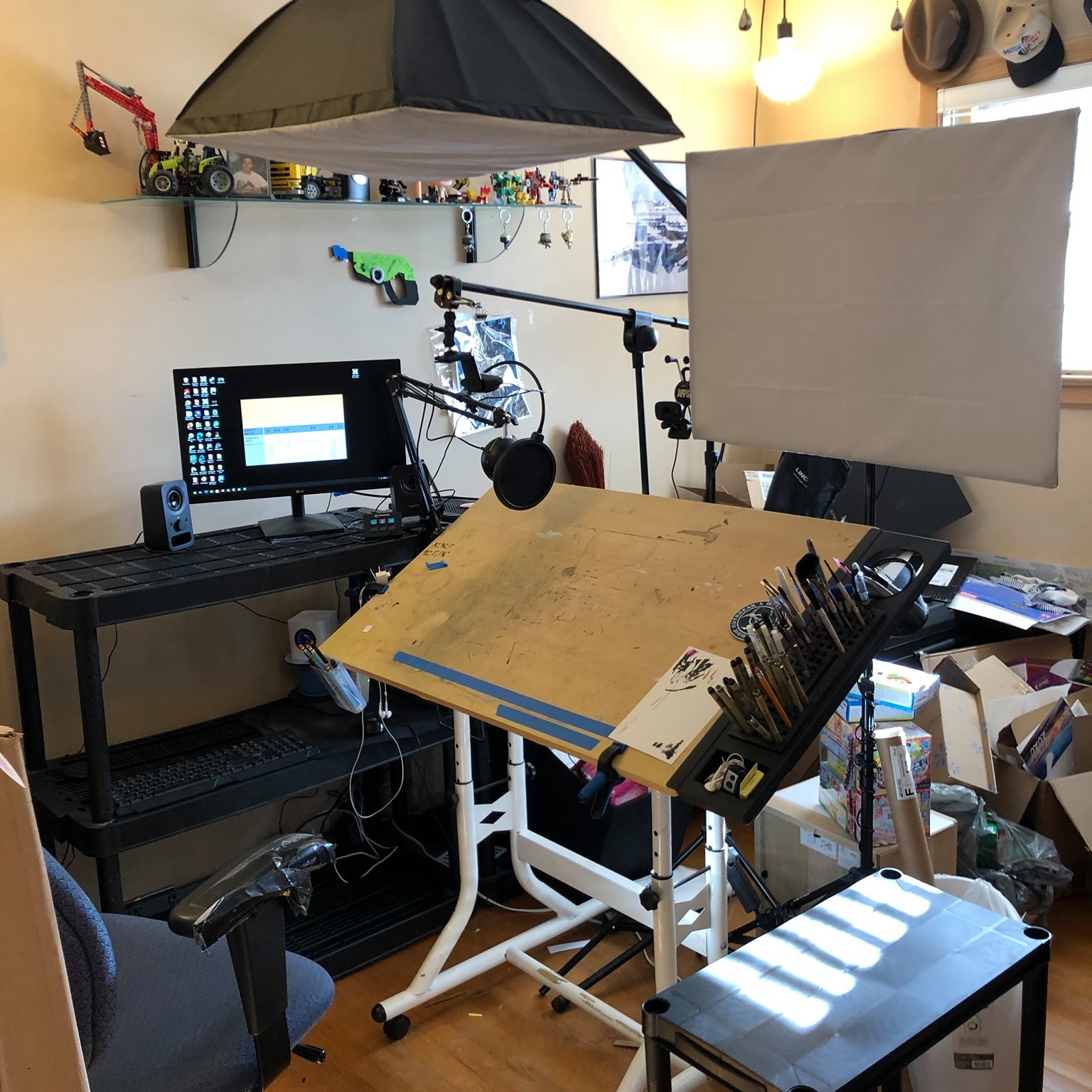 Streaming and recording rigs got an... - Art by Minerva Fox