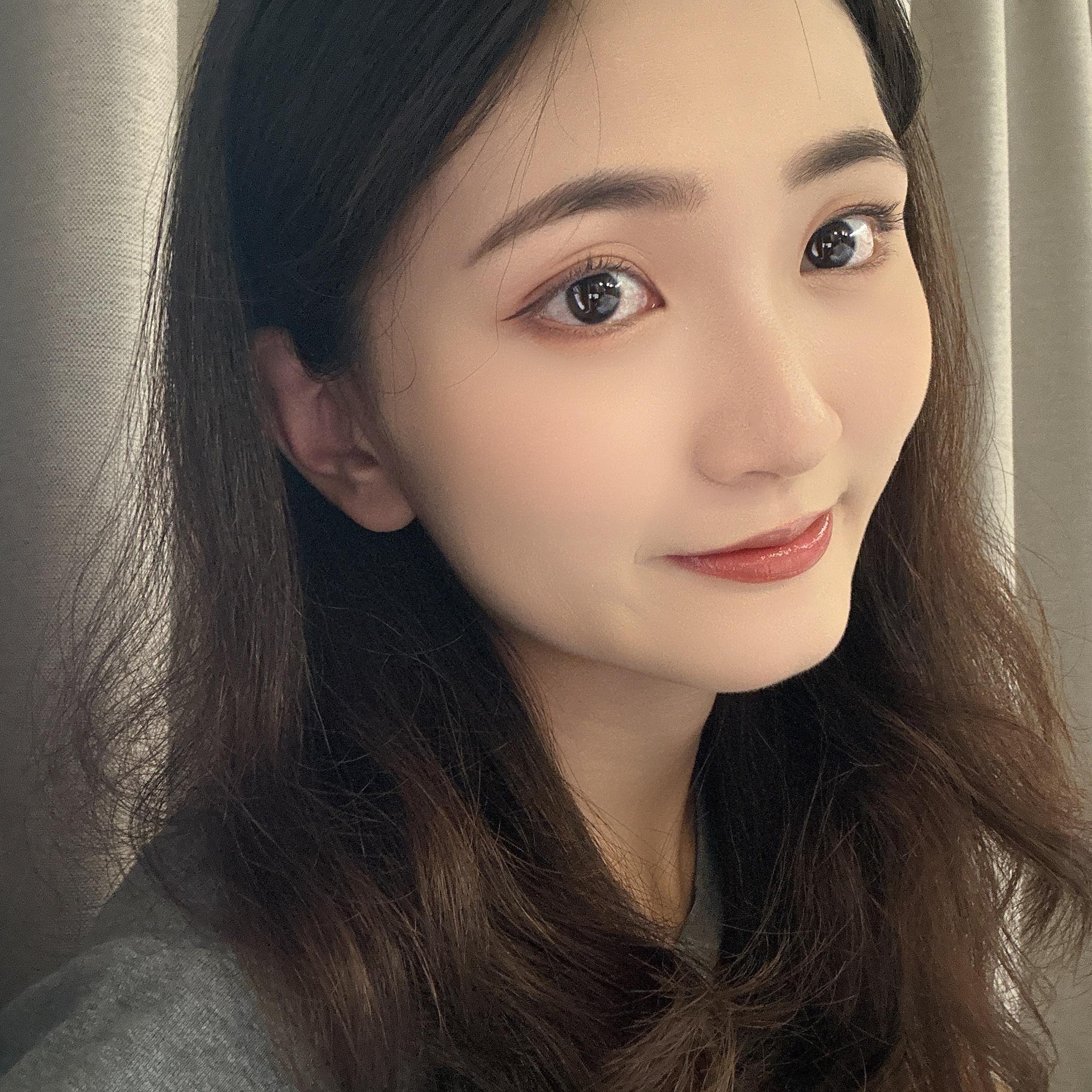 安 - 有些coser不賣肉就不會COS了是吧？ 前有長大賣肉安妮亞，現有蟲柱穿戀柱衣服露奶 能不能尊重一下角色啊？胡蝶甚至把暴露的制服當著隱 ...