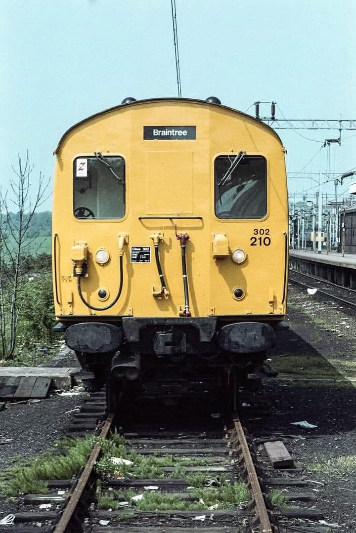 london euston station 2-5-82.from my collection.